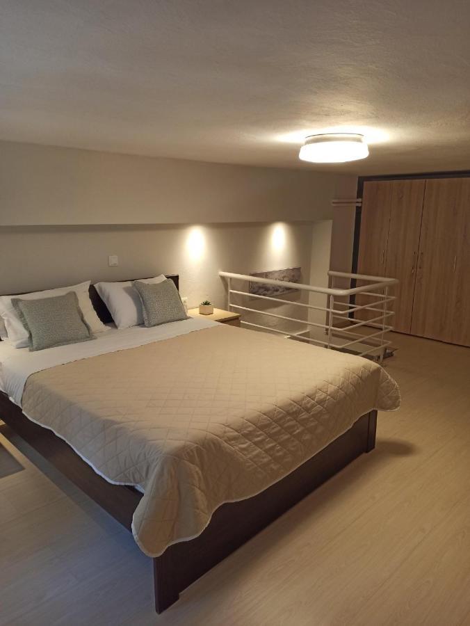 Casa Blanca Apartment Kavala Bagian luar foto